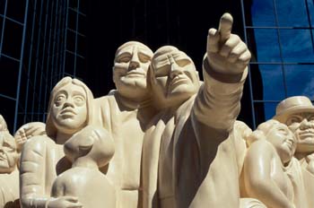 Esculturas de Raymond Mason, Montreal, Canadá