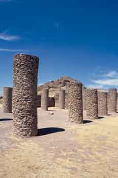 Salón de las columnas en el conjunto arqueológica de La Quemada,