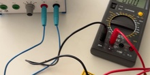 Inducción de una corriente eléctrica en un solenoide por acción de otro solenoide por el que circula una corriente