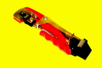 Artilugio con muelle