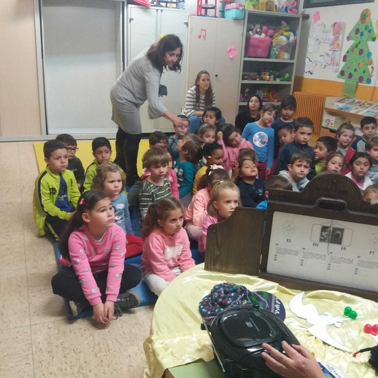 CUENTACUENTOS INFANTIL. día del libro 18-19 16