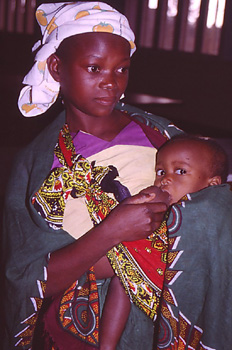 Madre con bebé, Nacala, Mozambique