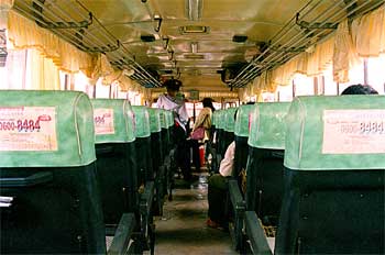Interior de autobús en Laos, Laos