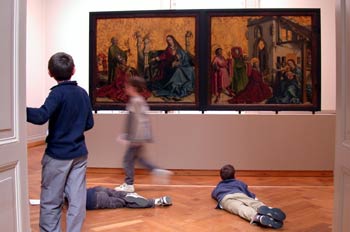 Estudiantes en el Museo de Arte e Historia de Ginebra, Suiza