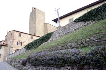 Panorámica del pueblo y baptisterio, Vinci