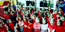 Los alumnos de Educación Infantil del CEBIP Francisco de Quevedo os desean... ¡¡¡FELIZ NAVIDAD!!!