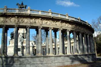 Monumento a Alfonso XII, Parque del Retiro, Madrid