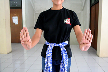 Postura de manos, baile Javanes, Java, Indonesia
