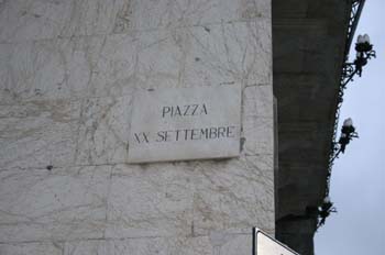 Detalle Plaza XX Septiembre, Pisa