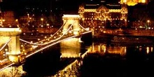 Puente de las cadenas, Budapest, Hungría