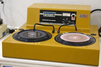 Pulidora metalográfica