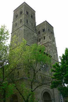 Torres dobles, iglesia en Colonia, Alemania