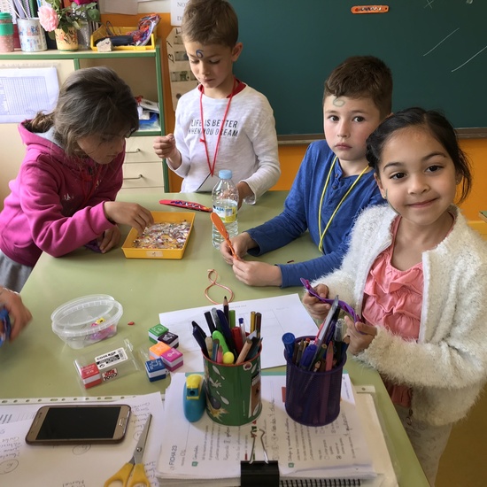 Jornadas Culturales 18-19. Talleres de pulseras, leyendas y ciencias. 1º y 2º 6