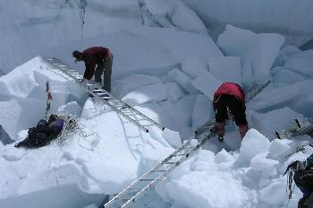Uniendo los tramos con cuerdas