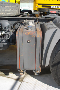 Vehículos industriales. Depósito auxiliar de aceite hidráulico