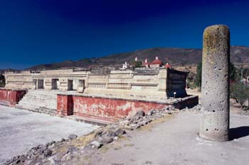 Zona Arqueológica de Mitla, México