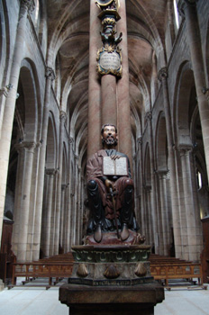 Parteluz de la Catedral de Orense, Galicia