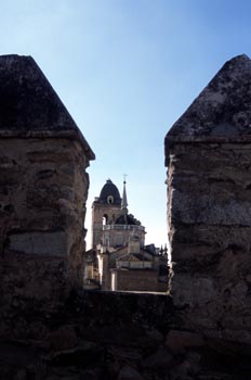 Iglesia de Santa María desde el castillo - Jerez de los Caballer