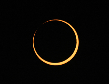 Fase central del eclipse anular 07