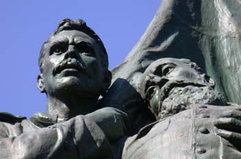 Monumento al General Vara de Rey y a los héroes del Caney, Madri