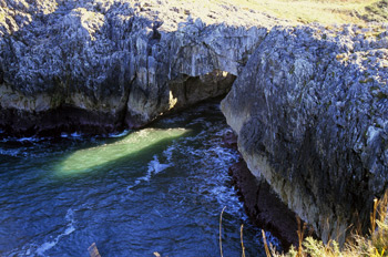 Salto del Caballo de la playa de Cobijeru, Llanes, Principado de