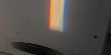 Dispersión de la luz al pasar por un prisma triangular