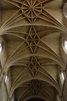 Vista general de la techumbre de la Catedral de Huesca