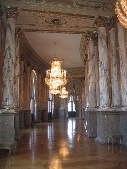 Pasillos del Teatro Nacional de Austria