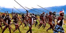 Guerreros corriendo, Irian Jaya, Indonesia
