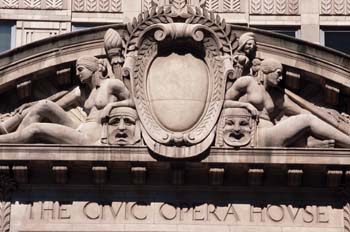 Frontón de la Civic Opera House, Chicago, Estados Unidos