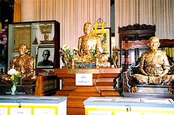Estatuas de maestros budistas, Tailandia