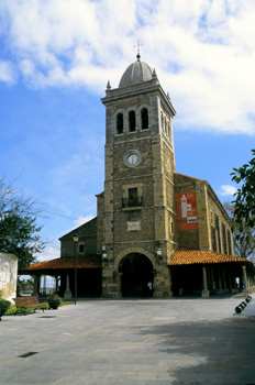 Iglesia de Santa María, Luanco, Principado de Asturias