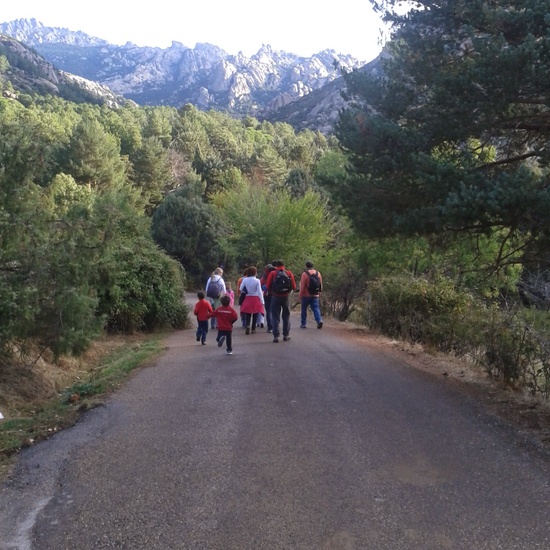 Inicio senda desde el parking de Cantocochino