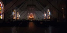 Interior de una iglesia de Sololá, Guatemala