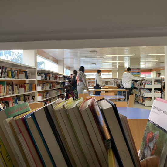 20191108_Visita a la biblioteca Gloria Fuertes_6