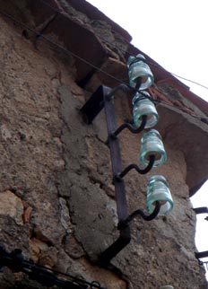 Forja para cableado de luz