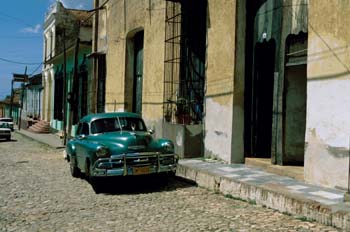 Calle de una ciudad, Cuba