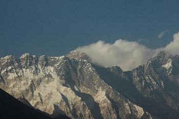 Everest con Nuptse y Lhotse, vistos desde Tengboche