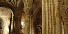 Pilares y bóvedas, Catedral de Jaca