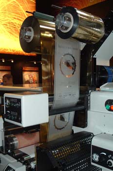 Detalle del sistema de estampación en línea