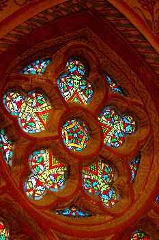 Vidriera de la Catedral de San Matías, Budapest, Hungría