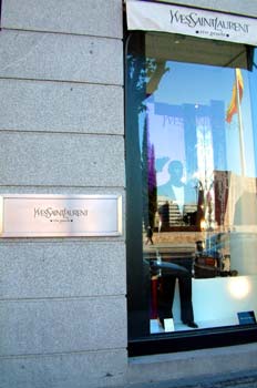 Local de Yves Saint Laurent en calle Serrano, Madrid
