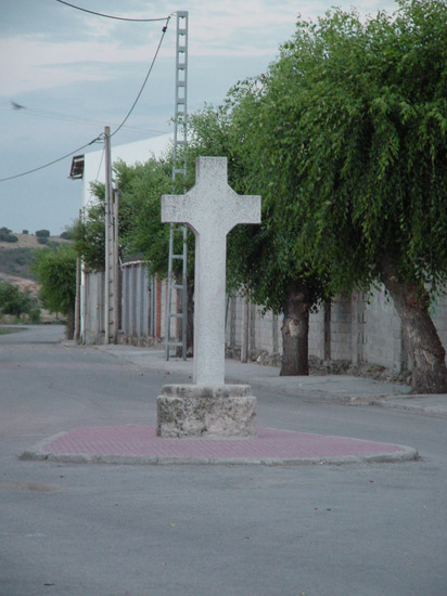 Monumento de cruz en Guadalix de la Sierra