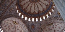 Interior de la Mezquita Azul, Estambul, Turquía