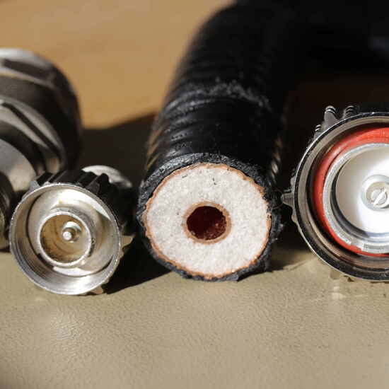 Conectores de radiocomunicación para frecuencias de varios Gigahercios