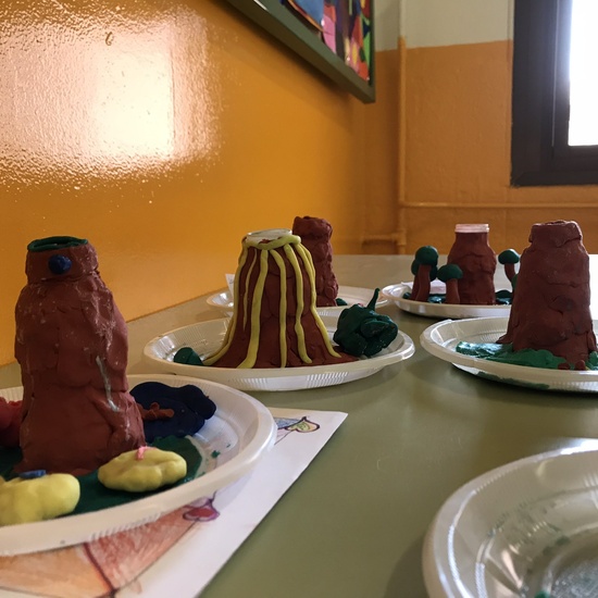 Jornadas Culturales 18-19. Talleres de pulseras, leyendas y ciencias. 1º y 2º 2