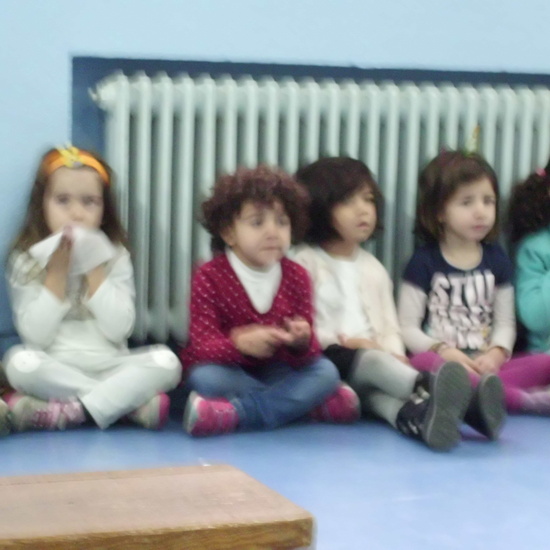 NOS FELICITAMOS NAVIDAD EN EL HOSTOS 22