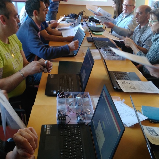 I Jornada de Programación, Robótica e Impresión 3D en educación para adultos. 04-04-2017 33