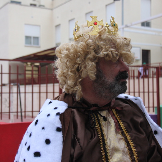 Visita de sus Majestades los Reyes Magos al colegio Luis Bello en moto 2018 4