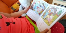 Reading with Mousy